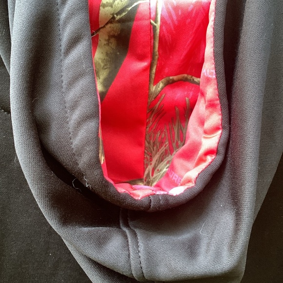 Cottonwood Canyon Women’s Hooded Pullover - Picture 3 of 9